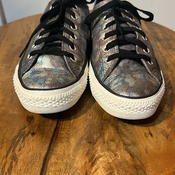 Converse Iridescent Low-Top Sneakers - Picture 3 of 6
